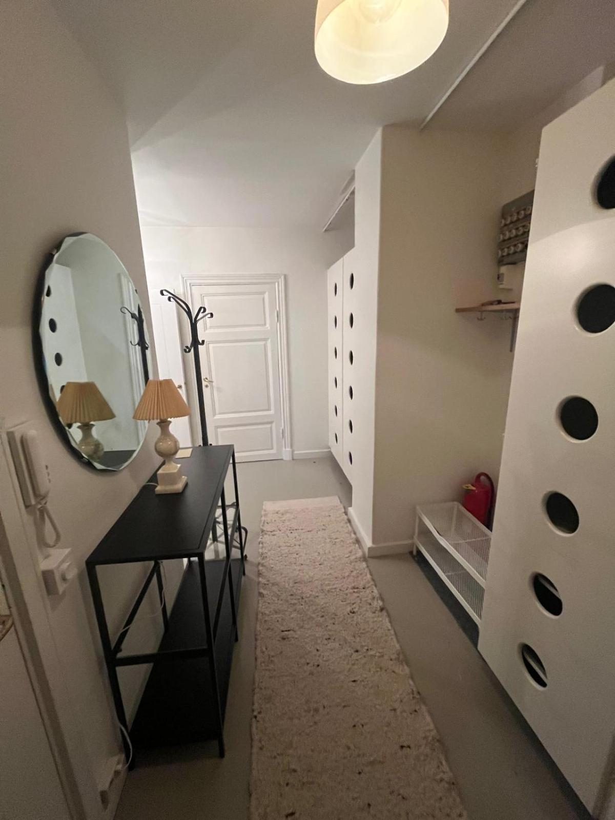 Home Inn Lng20 Stoccolma Esterno foto
